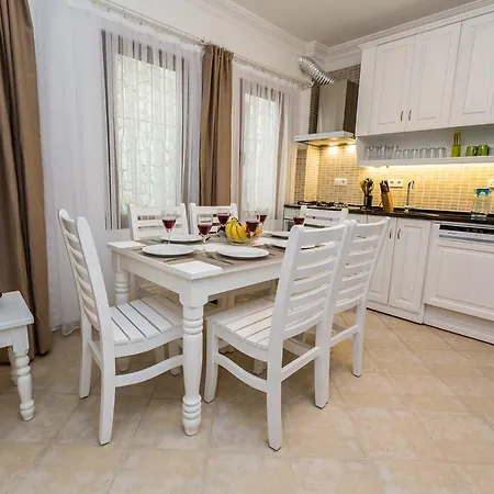 Pier House Apartment