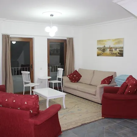 Pier House Apartment *